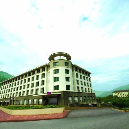 Celebration Lavasa Hotel Ngoại thất bức ảnh