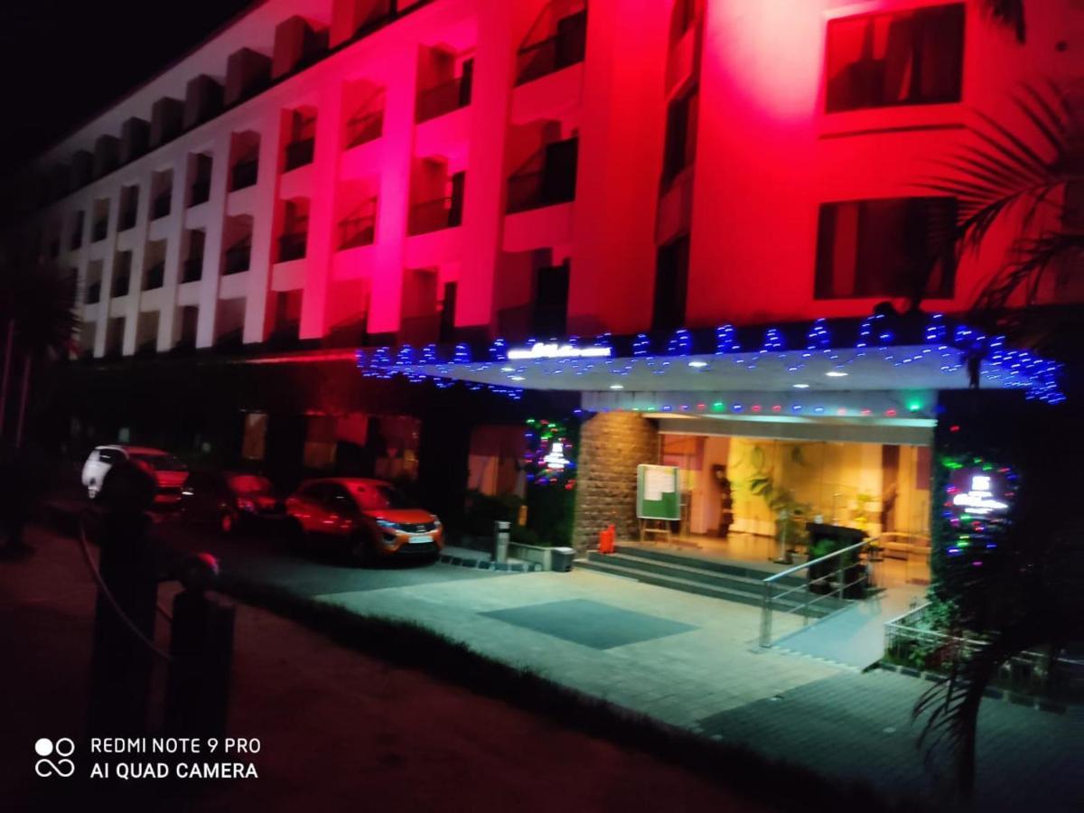 Celebration Lavasa Hotel Ngoại thất bức ảnh