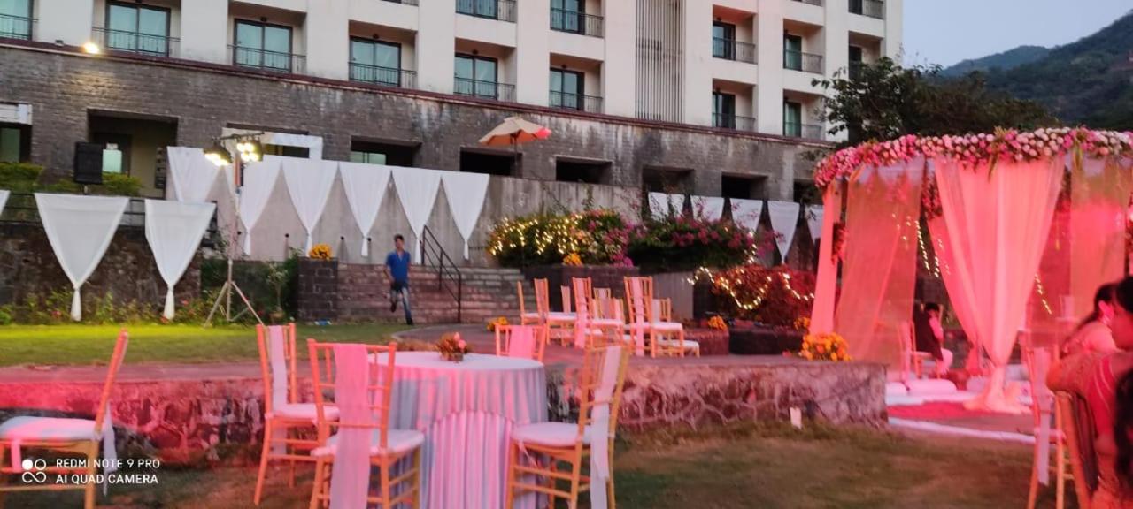Celebration Lavasa Hotel Ngoại thất bức ảnh